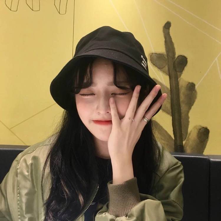 微信俏皮佛系时尚女头