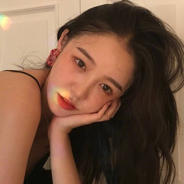 微信小清新气质阳光佛系女头