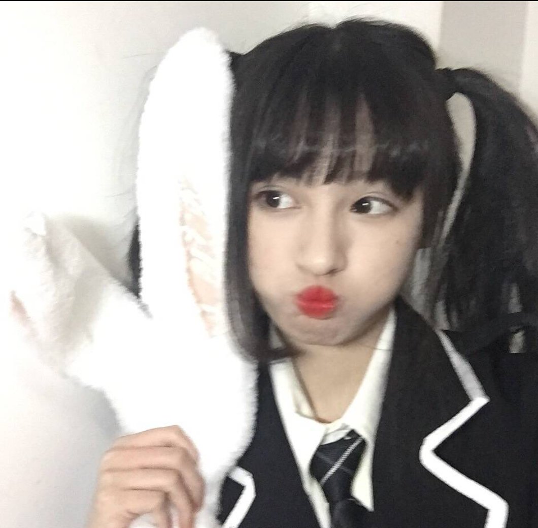 微信小清新气质阳光佛系女头