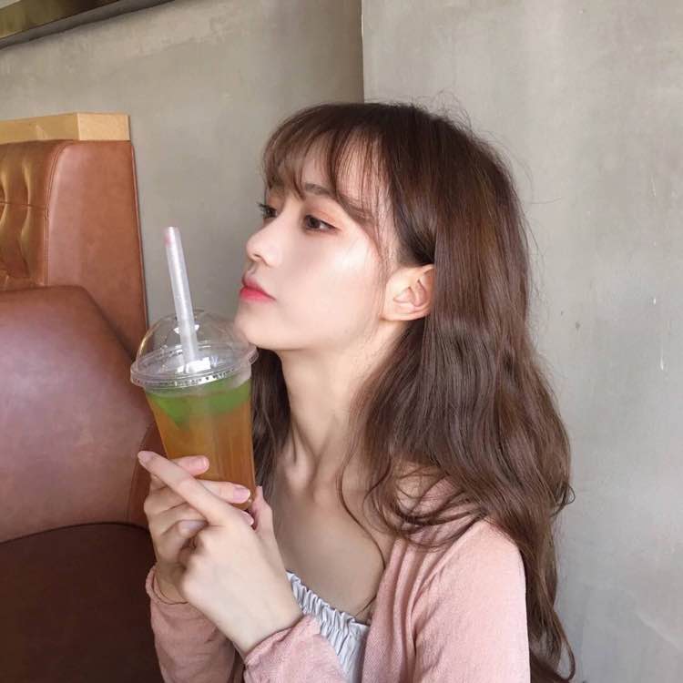 微信俏皮佛系时尚女头