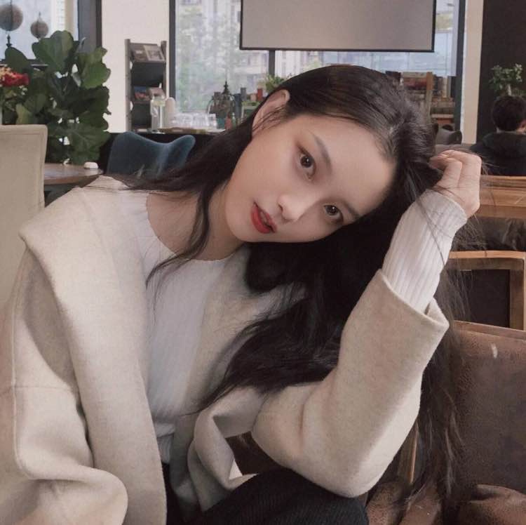 微信俏皮佛系时尚女头