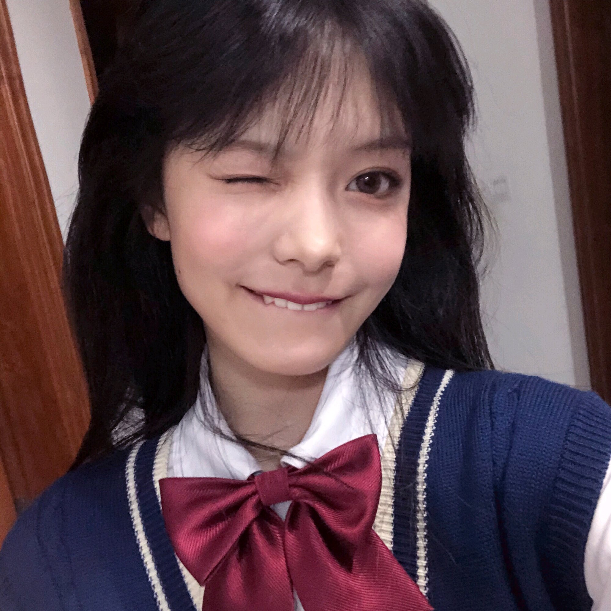 微信小清新气质阳光佛系女头