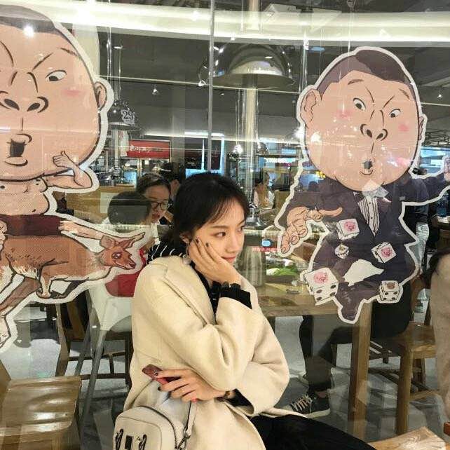 微信俏皮佛系时尚女头