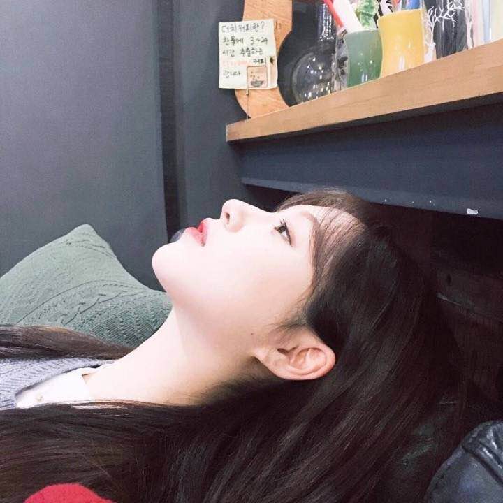 微信俏皮佛系时尚女头