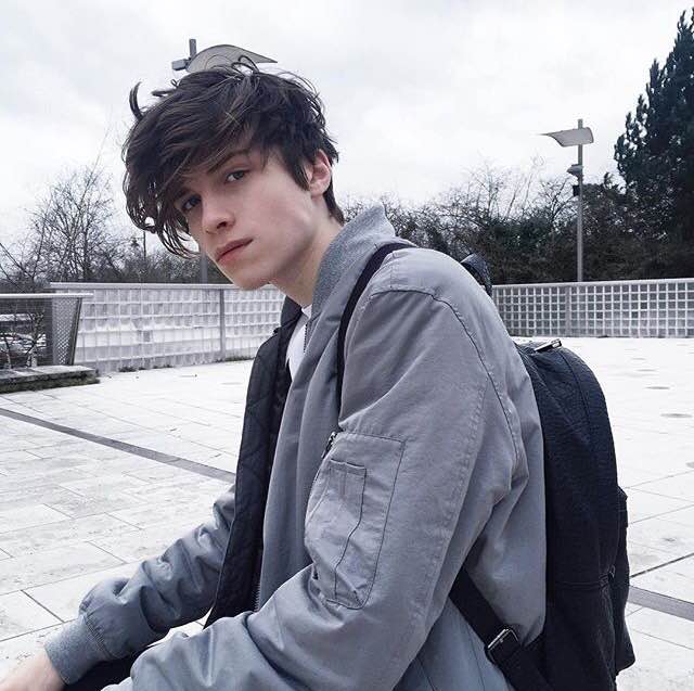 微信阳光帅气清新欧美男头