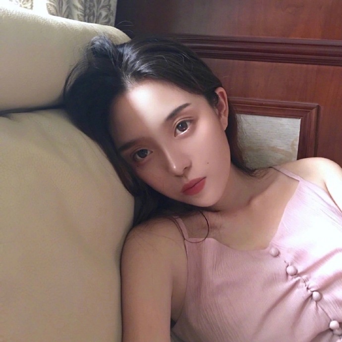 微信好看的高颜值霸气女头