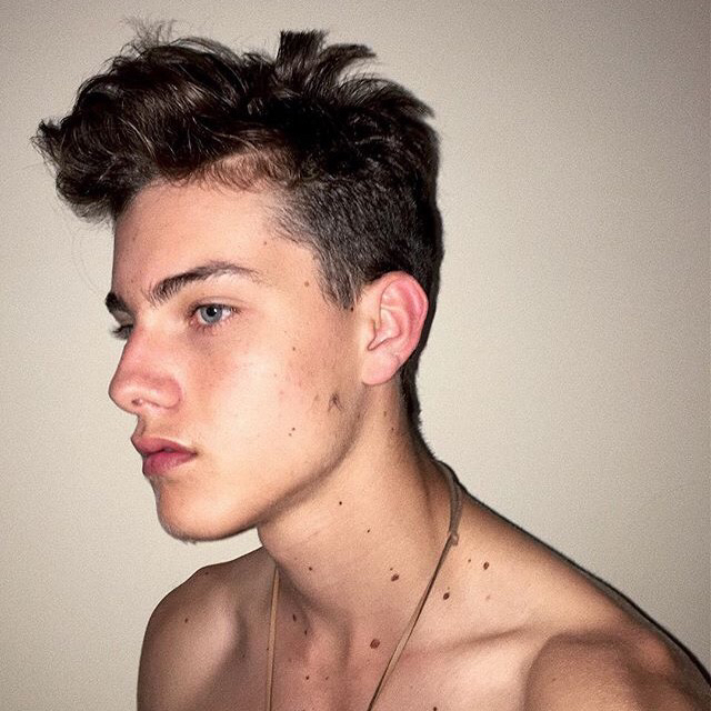 微信阳光帅气欧美男头