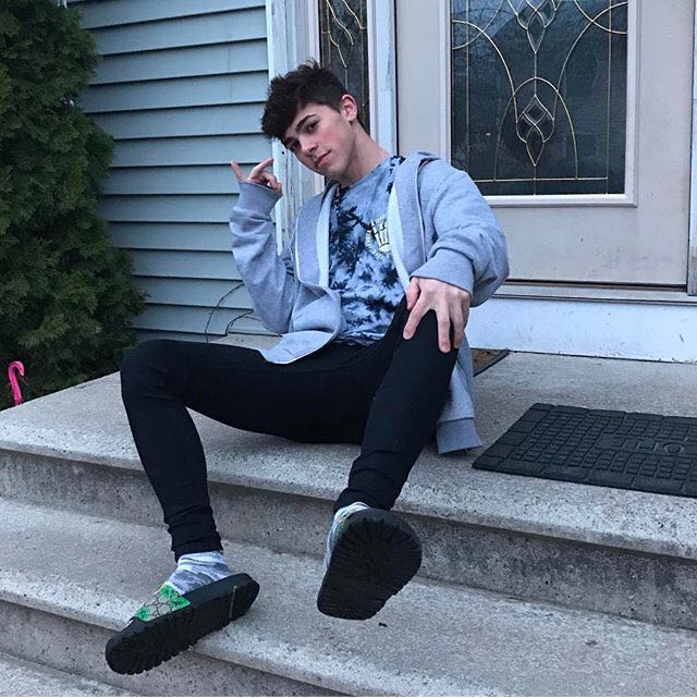 微信阳光时尚清新性感男头