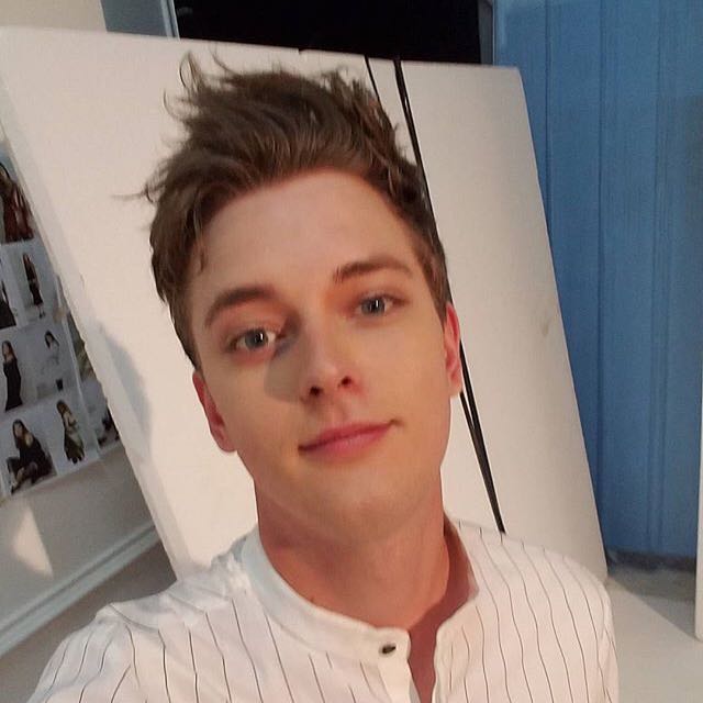 微信阳光时尚清新性感男头