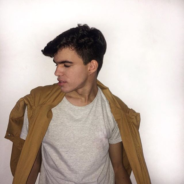 微信阳光时尚清新性感男头