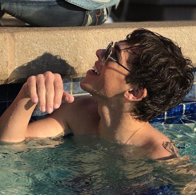 微信迷人清新霸气欧美男头