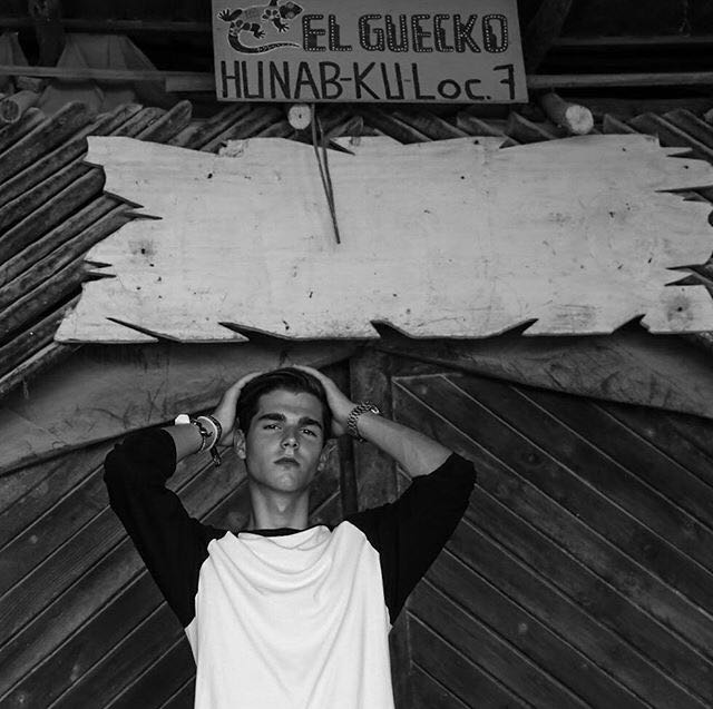 微信迷人时尚气质欧美男头