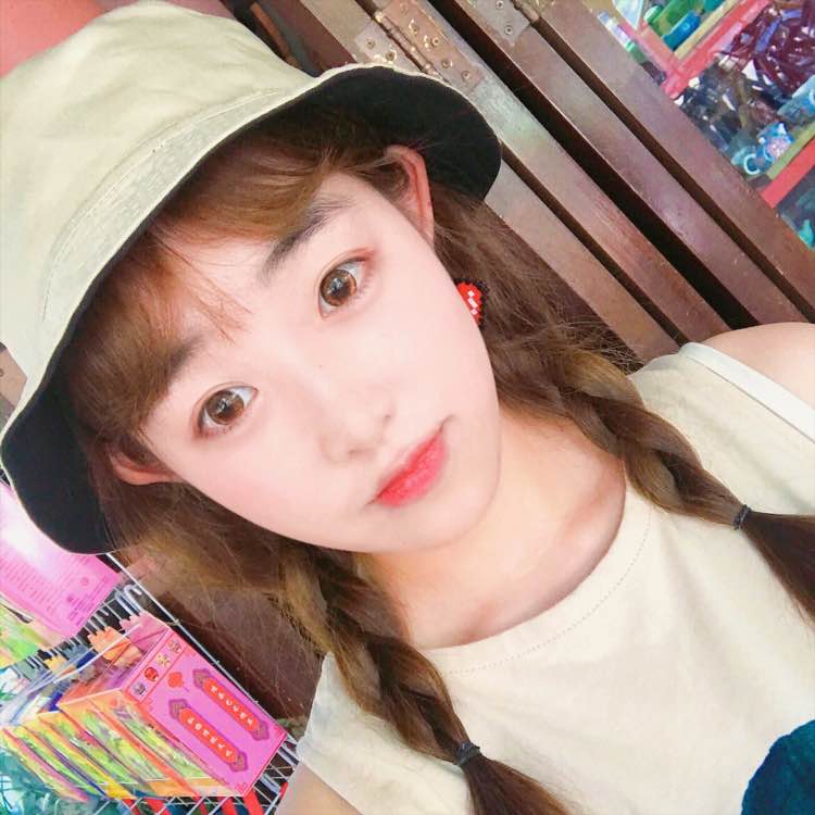 微信阳光文艺好看女头