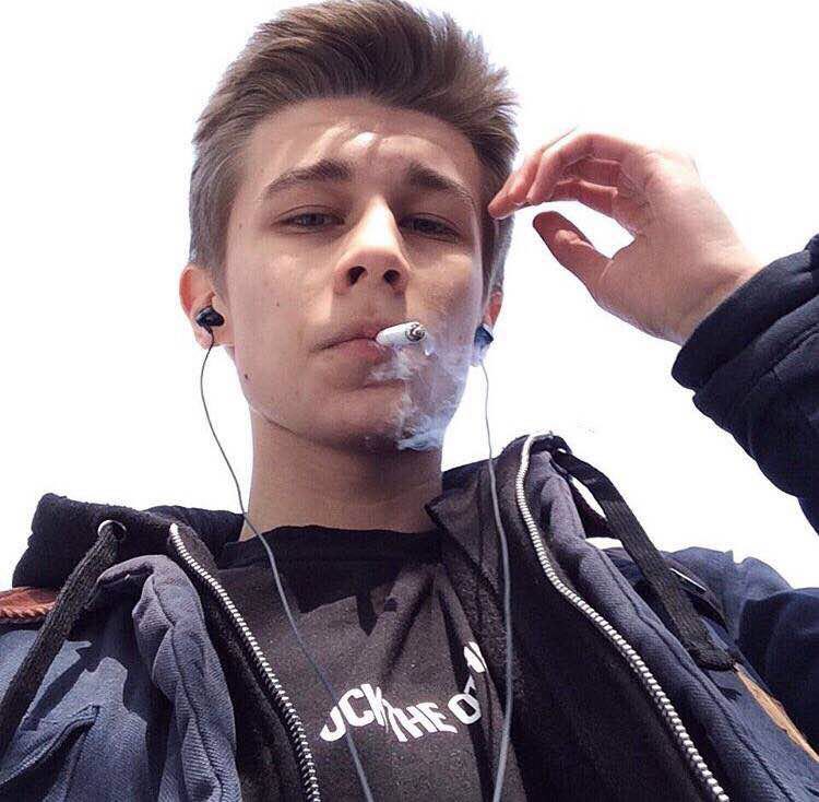 微信阳光时尚清新性感男头