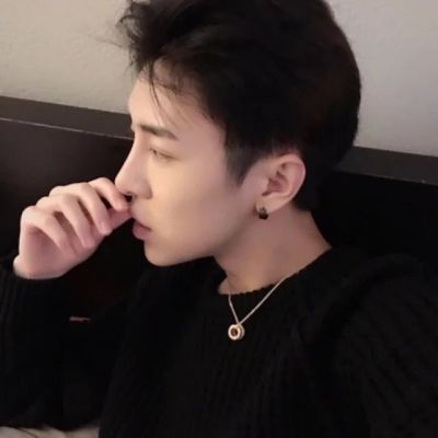 帅气高冷的微信男生头像合集下载