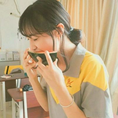 唯美小清新JK美女系列微信头像下载