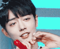 帅气男神肖战微信GIF表情包下载