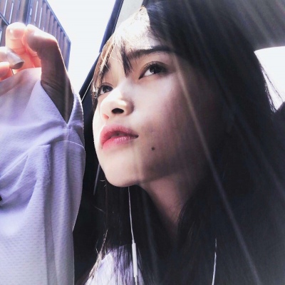 微信阳光好看清新女头