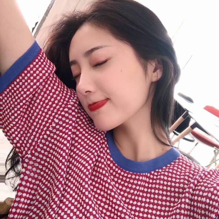 微信小清新文艺好看清纯女头