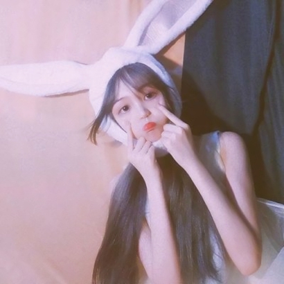 伤感落寞风格的微信女生头像下载