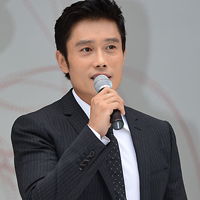 帅气成熟的中年大叔系列微信头像合集下载