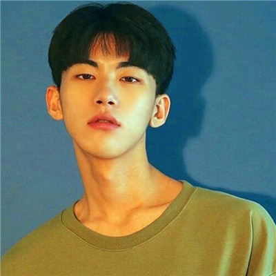 成熟帅气风格的微信个性男生头像合集下载