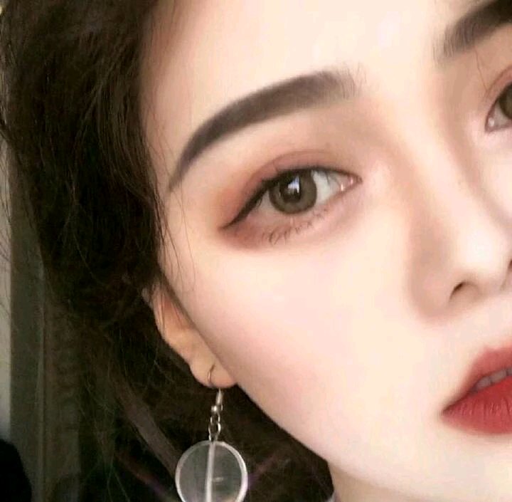 微信傲娇时尚迷人女头