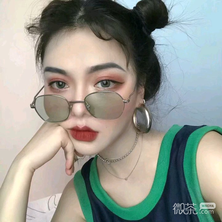 微信傲娇时尚迷人女头