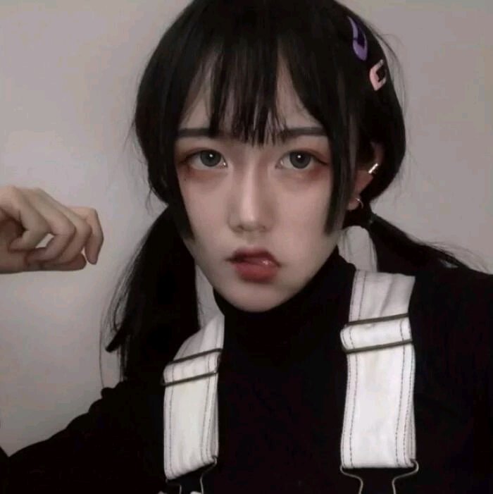 微信傲娇时尚迷人女头