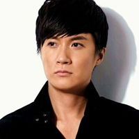 帅气成熟的中年大叔系列微信头像合集下载