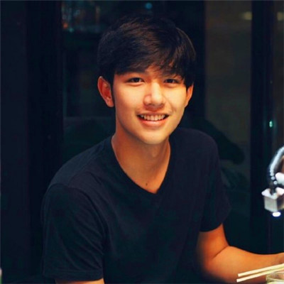 成熟帅气风格的微信个性男生头像合集下载