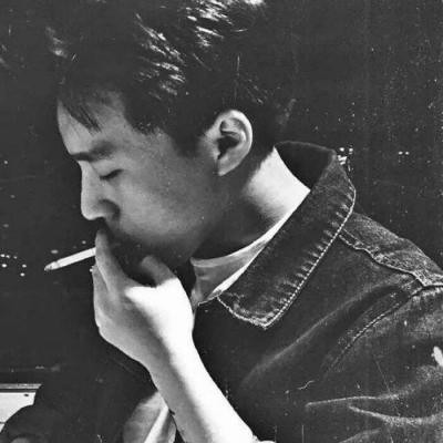 成熟帅气风格的微信个性男生头像合集下载