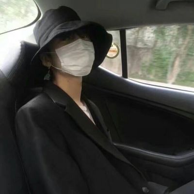 霸气高冷的个性男生微信头像合集下载