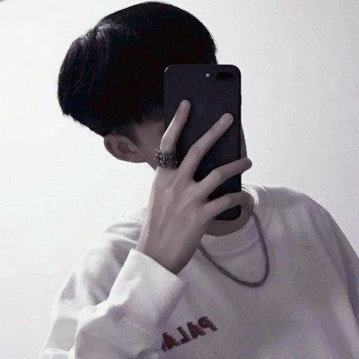 帅气时尚风格的微信男生头像合集下载