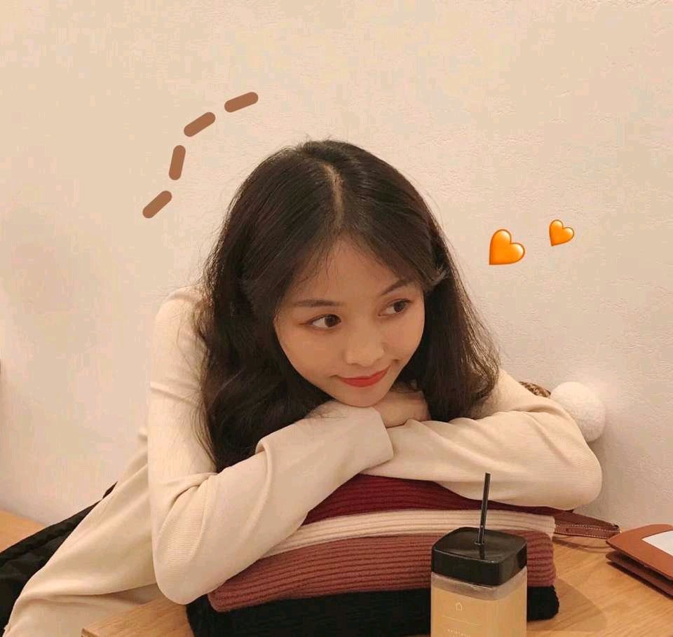 微信粉嫩气质时尚女头