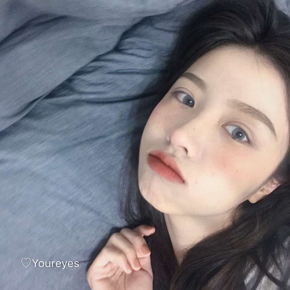 微信粉嫩气质时尚女头