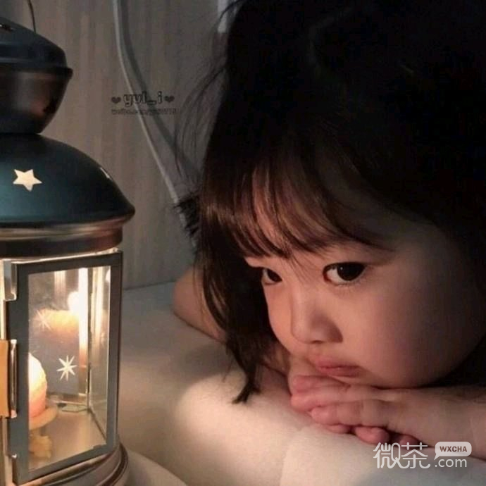 微信简洁气质阳光女头