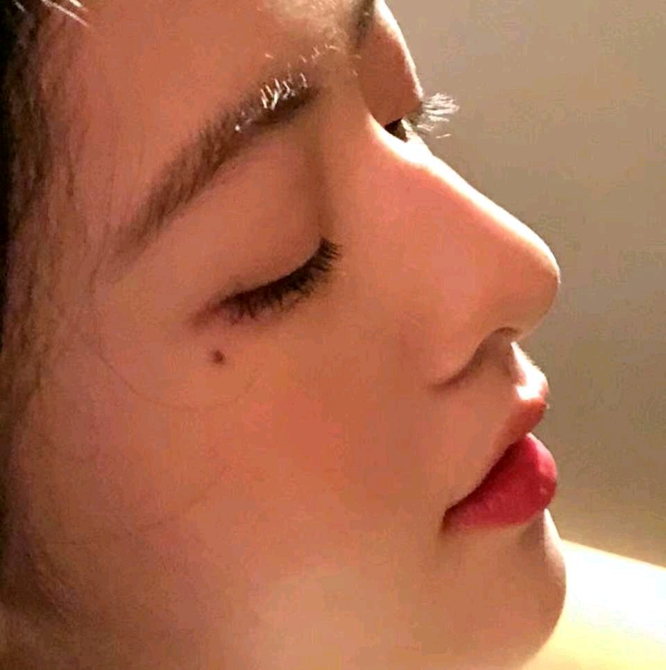 微信粉嫩气质时尚女头