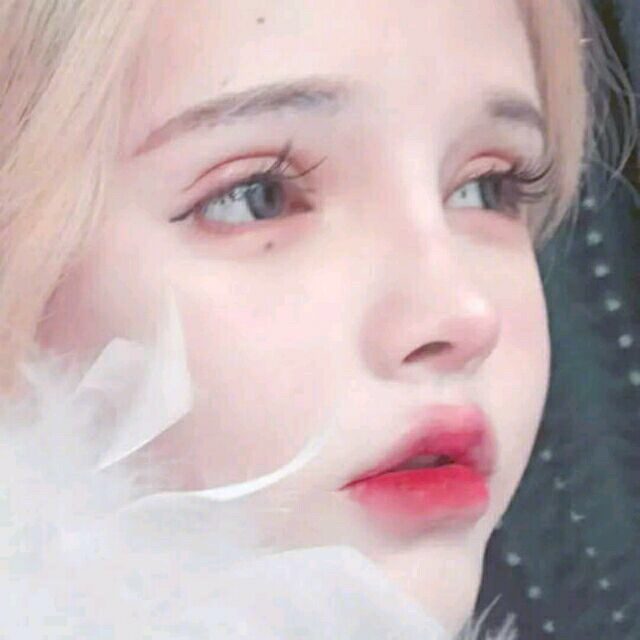 微信粉嫩气质时尚女头