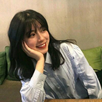 微信粉嫩青春时尚女头