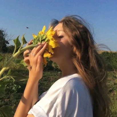 最新帅气个性微信欧美范女生头像合集下载