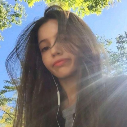 最新帅气个性微信欧美范女生头像合集下载