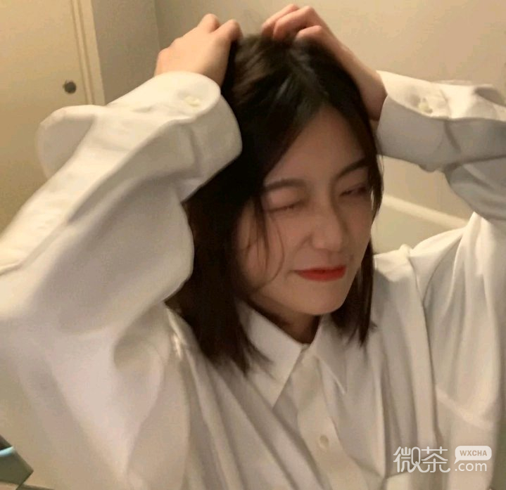 微信清新漂亮活泼女头