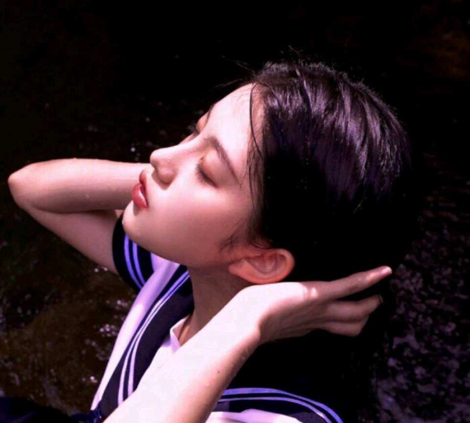 清新时尚性感微信女头