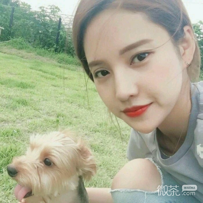 微信简洁俏皮时尚女头