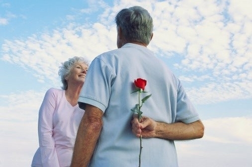 恩爱老人系列微信情侣图片合集下载