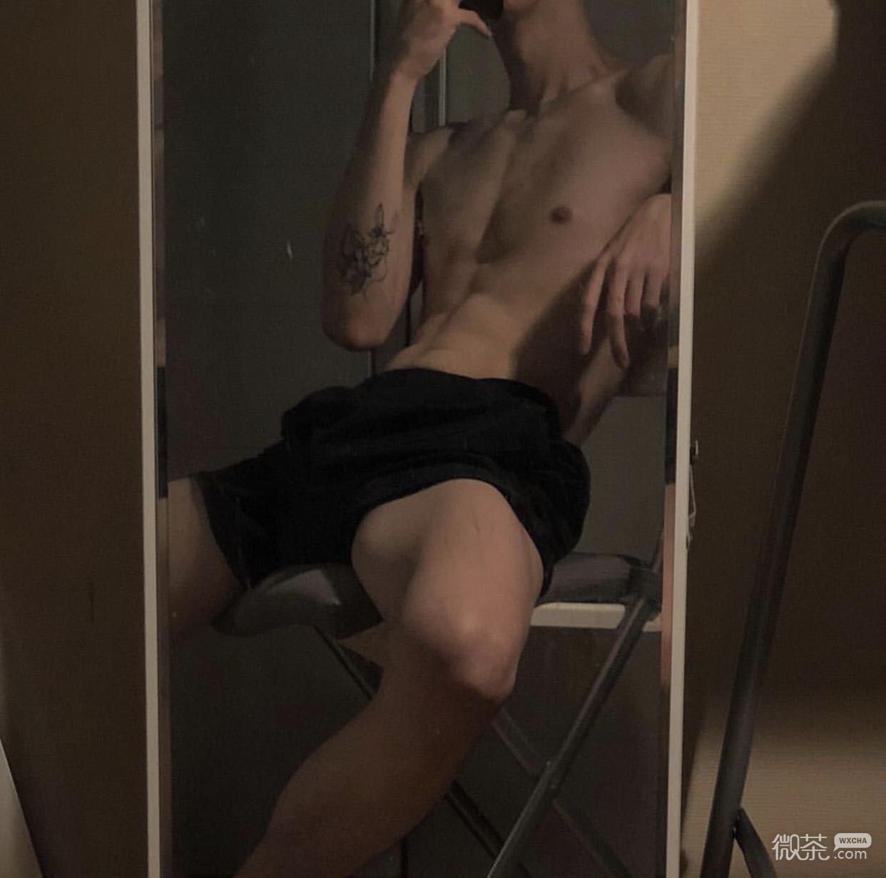 微信好看冷酷纹身男头