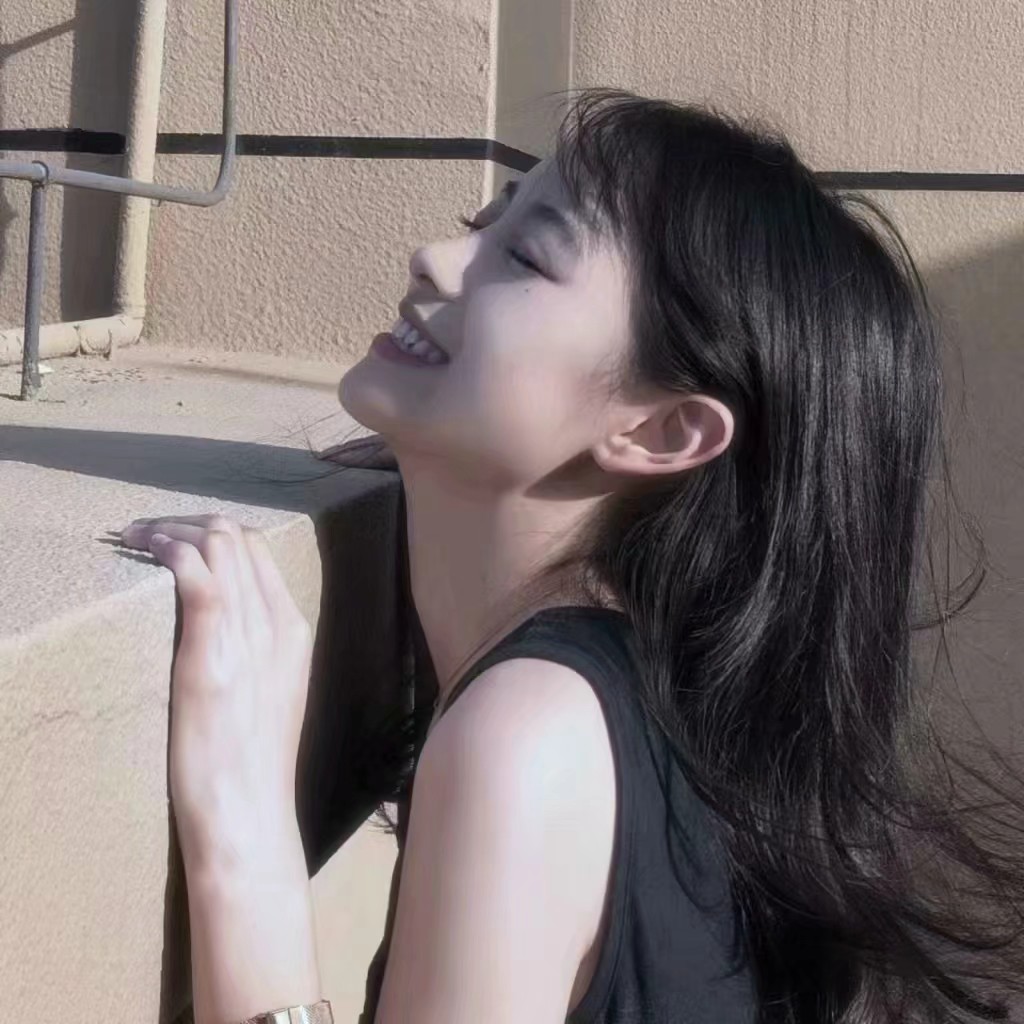 微信纯洁霸气御姐头像