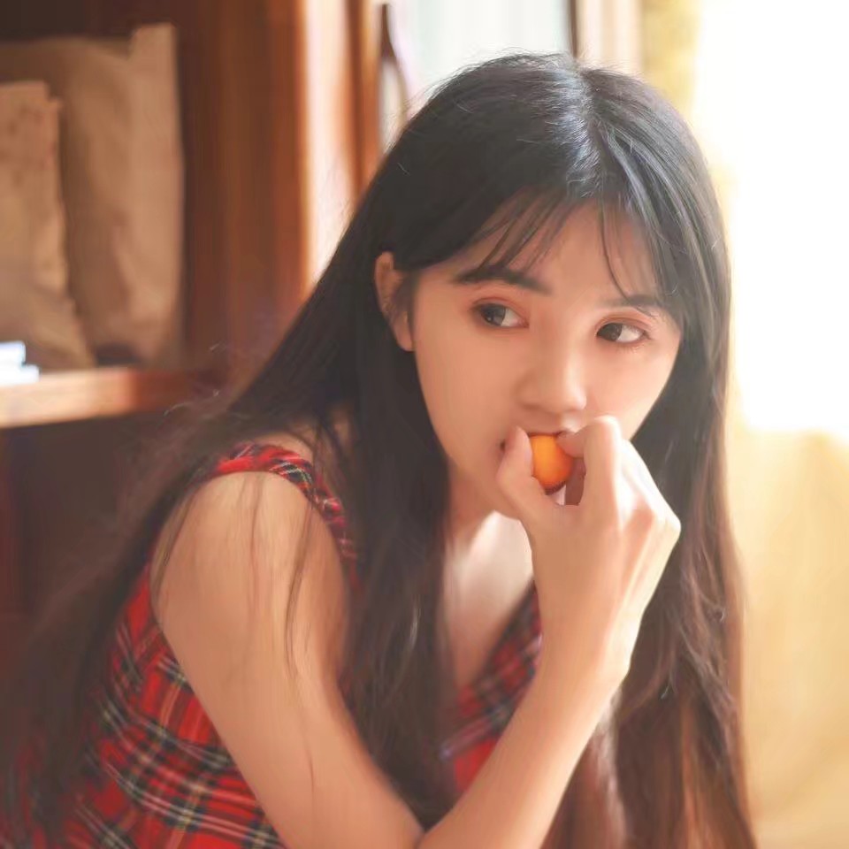 微信纯洁霸气御姐头像