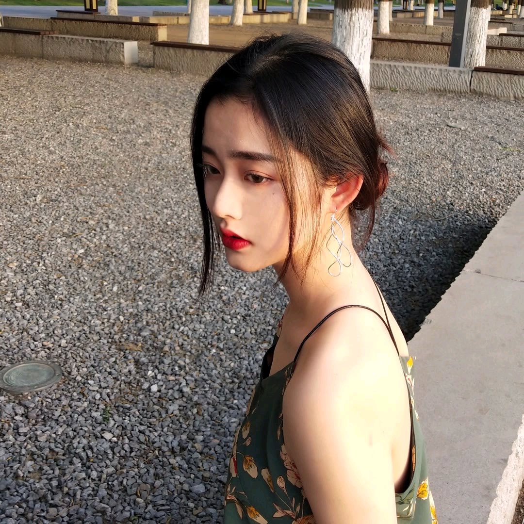 微信清新漂亮高颜值时尚女头